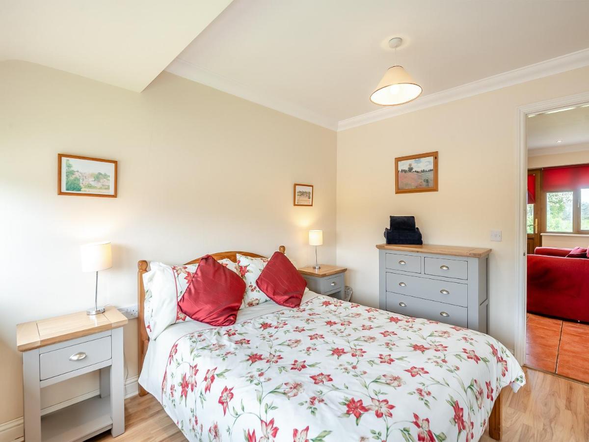 Orchard Cottage Saint Osyth Экстерьер фото